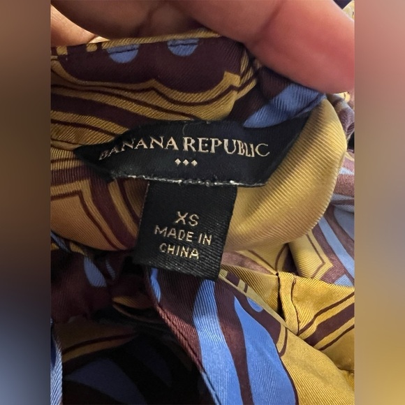 Banana Republic Women’s Floral Sleeveless Blouse - Size XS - Picture 4 of 5